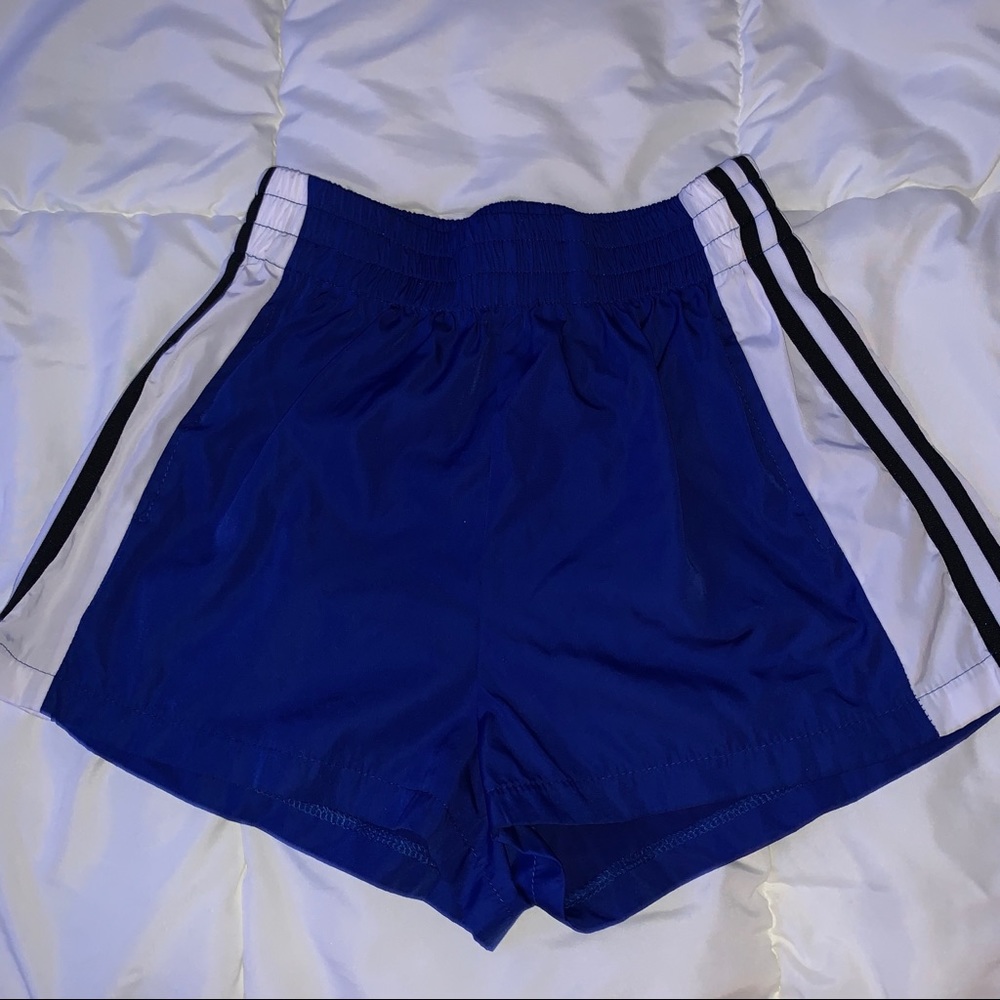 blue button side shorts